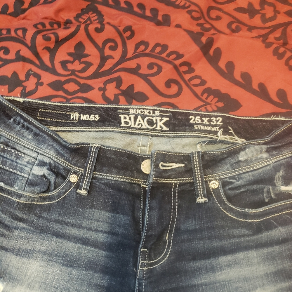 Buckle - Picture 2 of 3